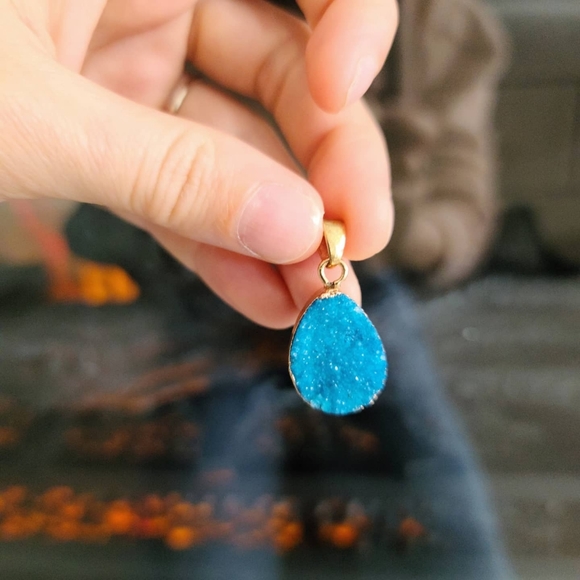Blue Druze Agate Pendant - Picture 2 of 3